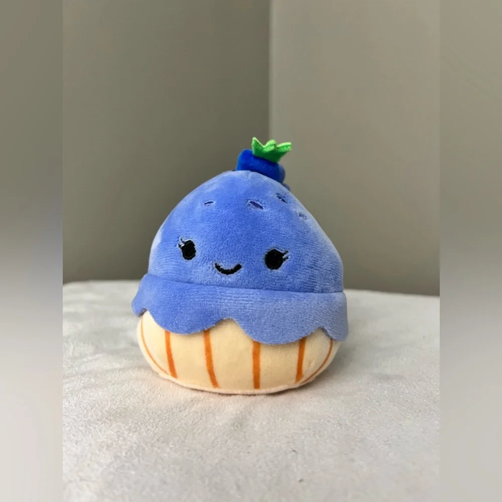 Jova Plush Clip-On Blueberry Muffin Squishmallows